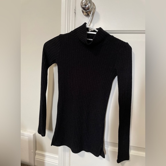 Aritzia Wilfred Free Longsleeve Black XXS Tamu Turtleneck - Picture 4 of 4